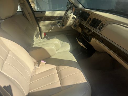 Used 2011 Mercury Grand Marquis LS RWD image 9