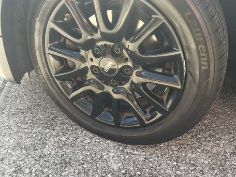 Used 2018 MINI Cooper S image 17