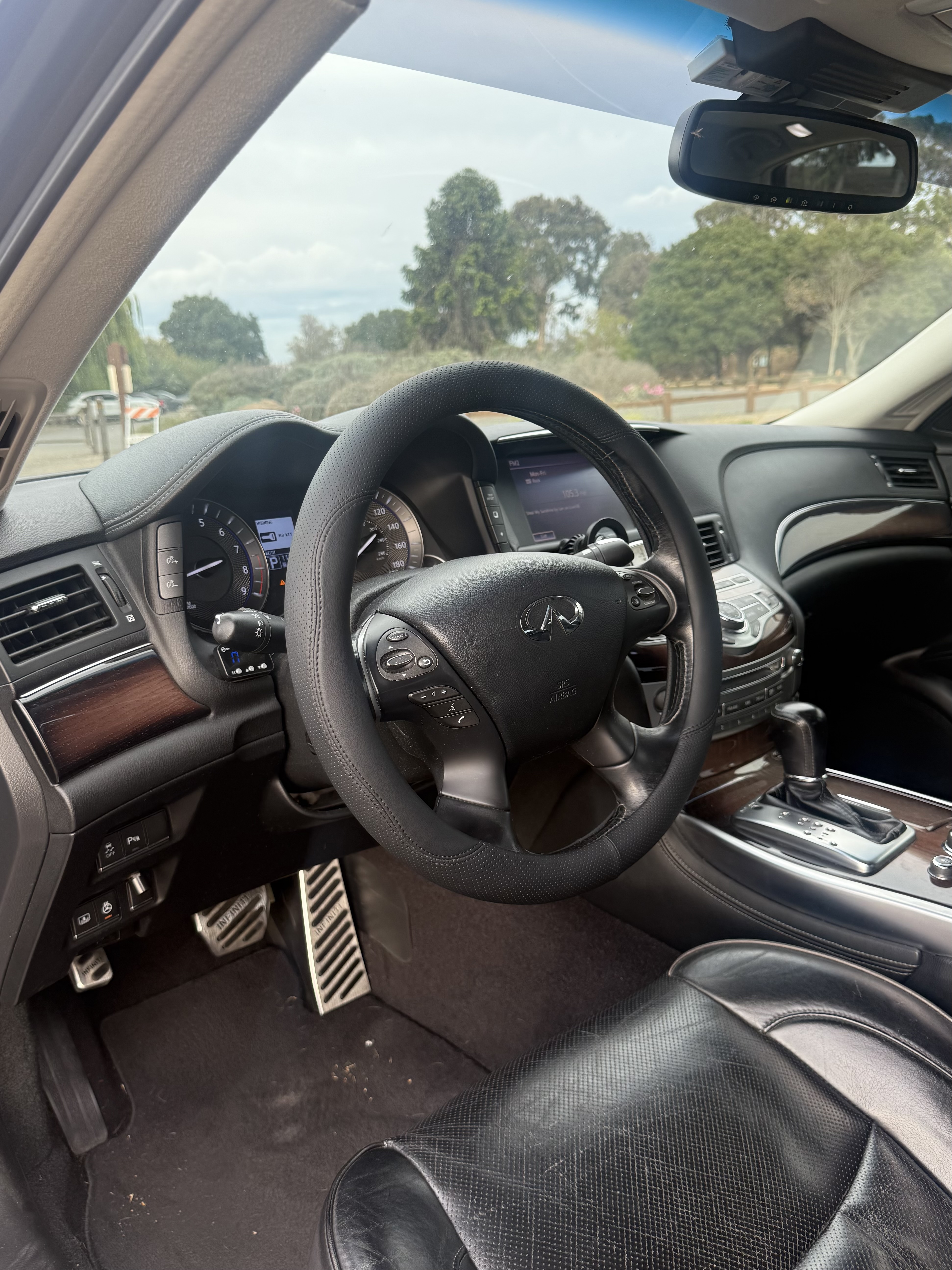 Used 2013 INFINITI M37 w/ Premium Pkg RWD image 9