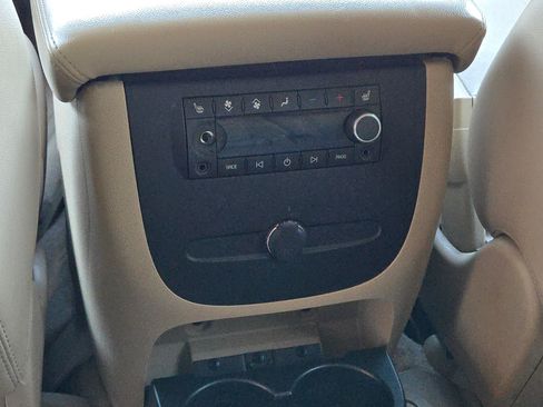 Used 2007 Chevrolet Suburban 2500 LT w/ LT Preferred Equipment Group image 18