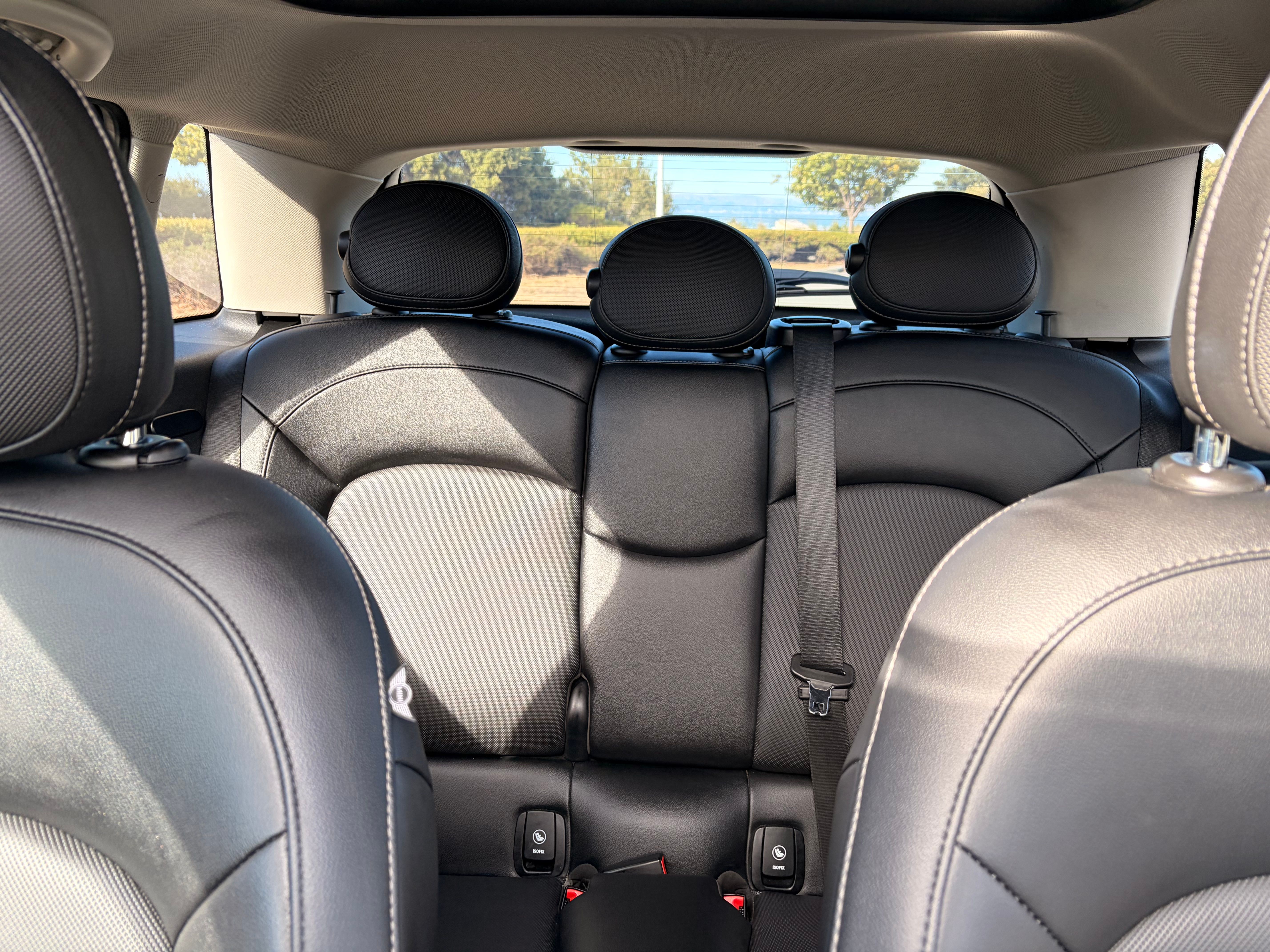 Used 2016 MINI Cooper 4-Door Hardtop FWD image 23