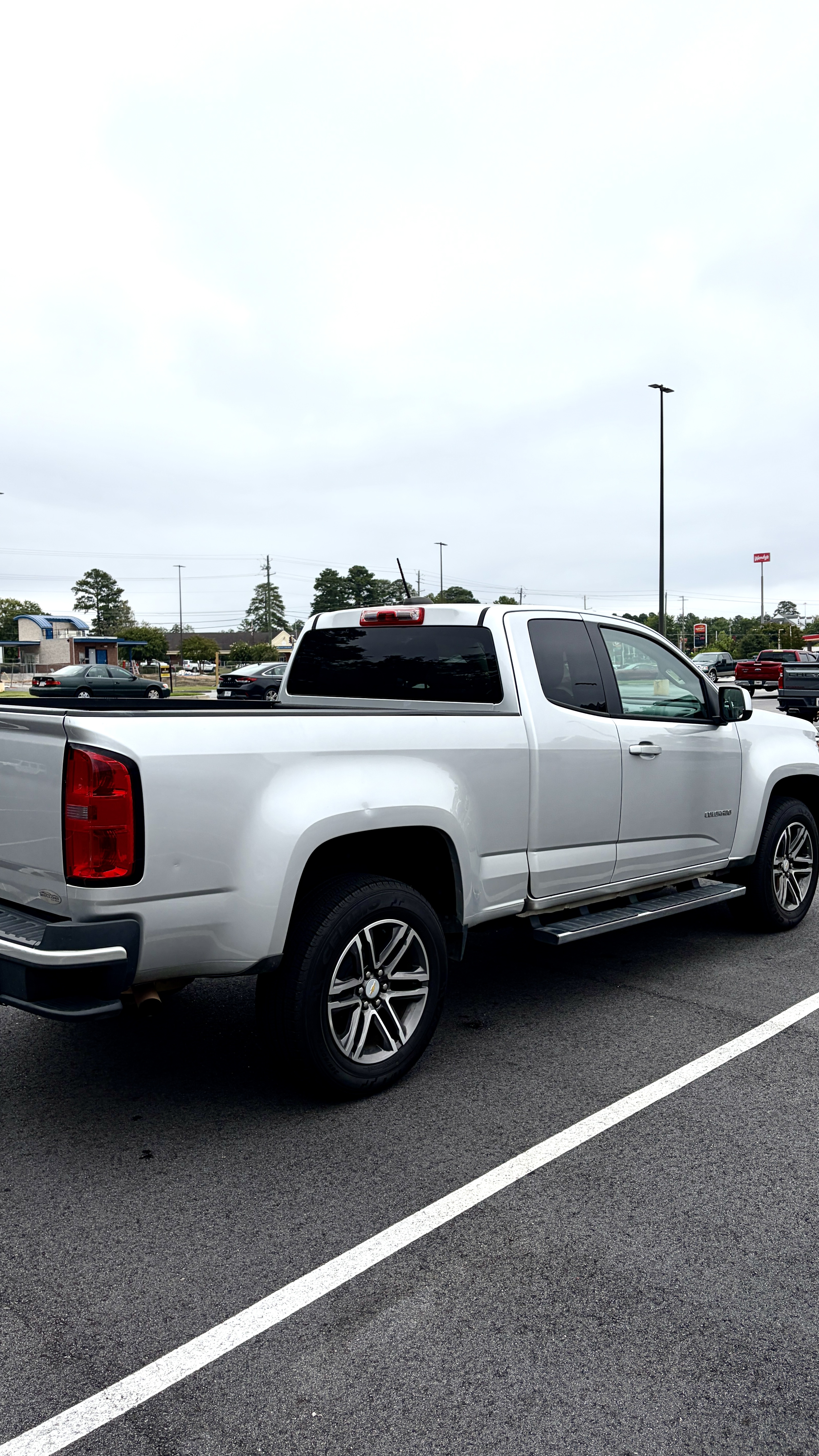 Used 2020 Chevrolet Colorado W/T w/ Custom Special Edition RWD image 5