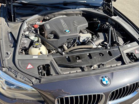 Used 2016 BMW 528i Sedan image 9