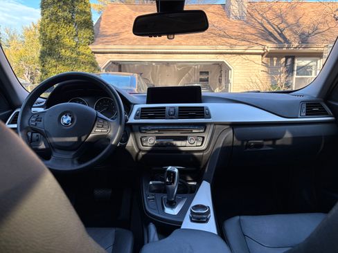 Used 2014 BMW 320i xDrive Sedan image 13