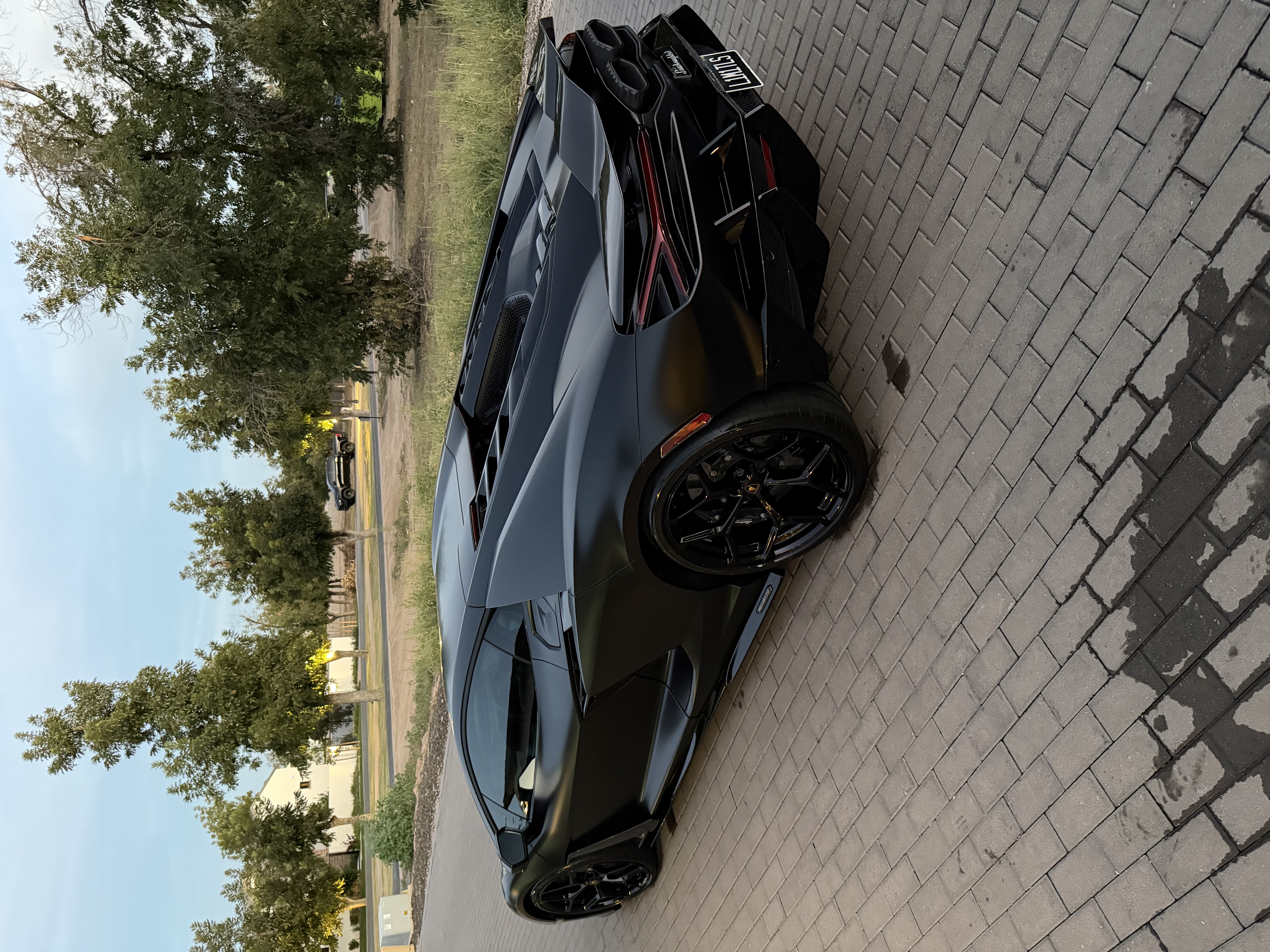 Used 2025 Lamborghini Revuelto AWD/4WD image 6