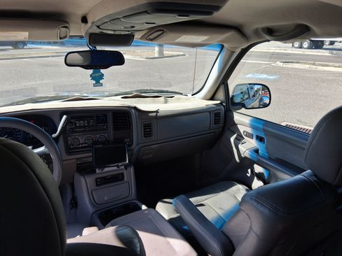 Used 2002 Chevrolet Silverado 1500 LT w/ Off-Road Pkg image 9