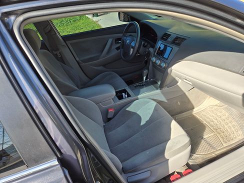 Used 2009 Toyota Camry LE image 11
