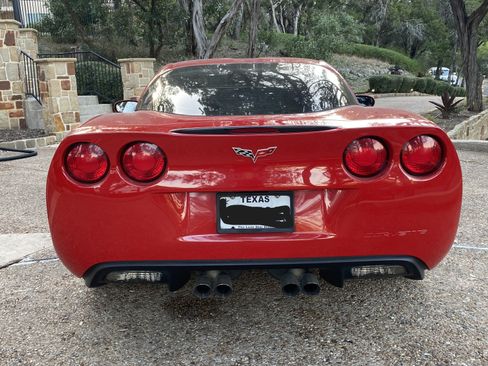 Used 2009 Chevrolet Corvette Coupe image 9
