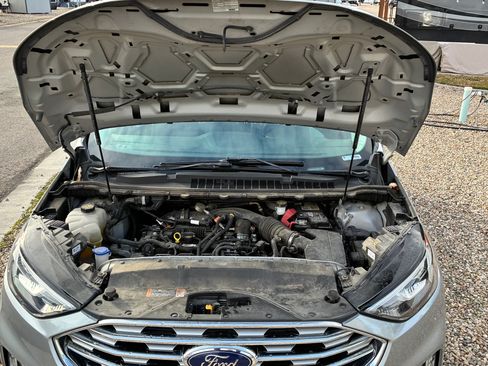 Used 2020 Ford Edge SEL w/ Cold Weather Package image 5