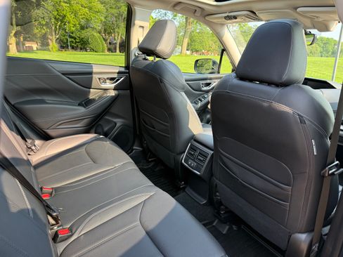 Used 2019 Subaru Forester Limited AWD/4WD image 18