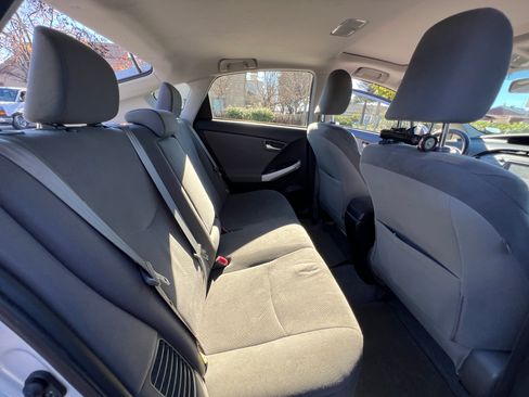 Used 2012 Toyota Prius Three image 16