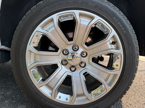 Used 2019 GMC Yukon XL Denali w/ Denali Ultimate Package AWD/4WD image 25