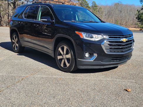 Used 2018 Chevrolet Traverse LT image 4