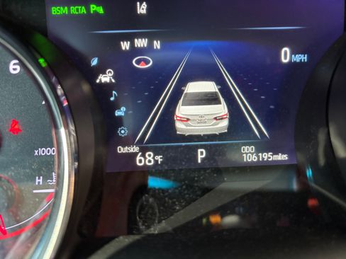 Used 2018 Toyota Camry XSE image 16