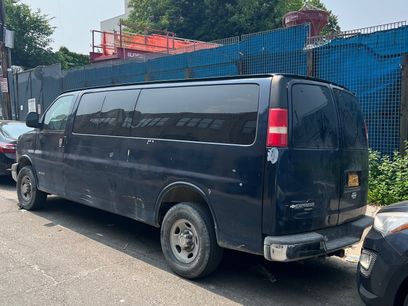 Used 2006 Chevrolet Express 3500 Extended Passenger w/ LT Preferred Equipment Group