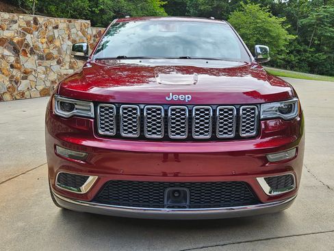 Used 2017 Jeep Grand Cherokee Summit image 8