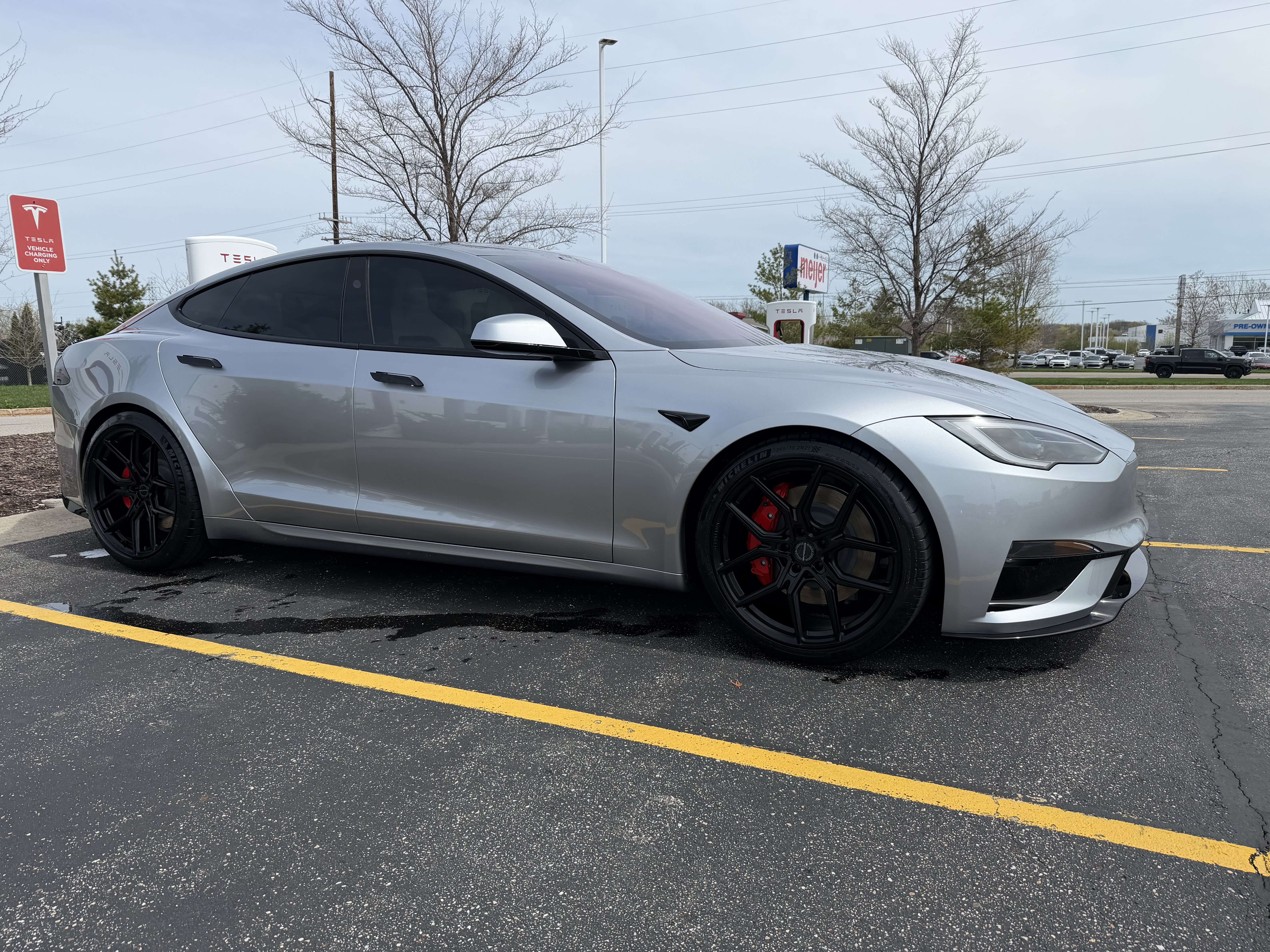 Used 2026 Tesla Model S Plaid AWD/4WD image 6