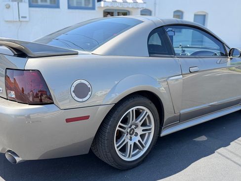 Used 2001 Ford Mustang GT RWD image 5