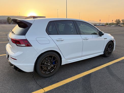 Used 2024 Volkswagen Golf R AWD/4WD image 5