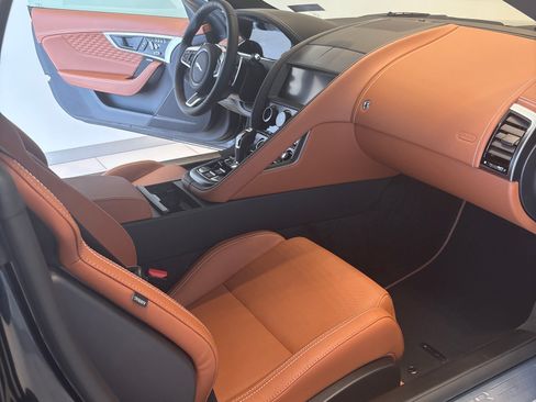 Used 2024 Jaguar F-TYPE R-Dynamic RWD image 2