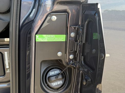 Used 2024 Mercedes-Benz Sprinter 2500 image 22