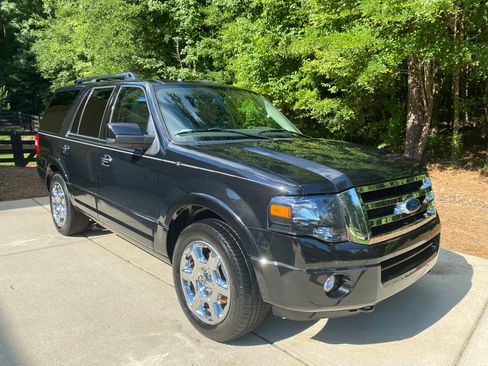 Used 2014 Ford Expedition Limited w/ Equipment Group 301A AWD/4WD image 19
