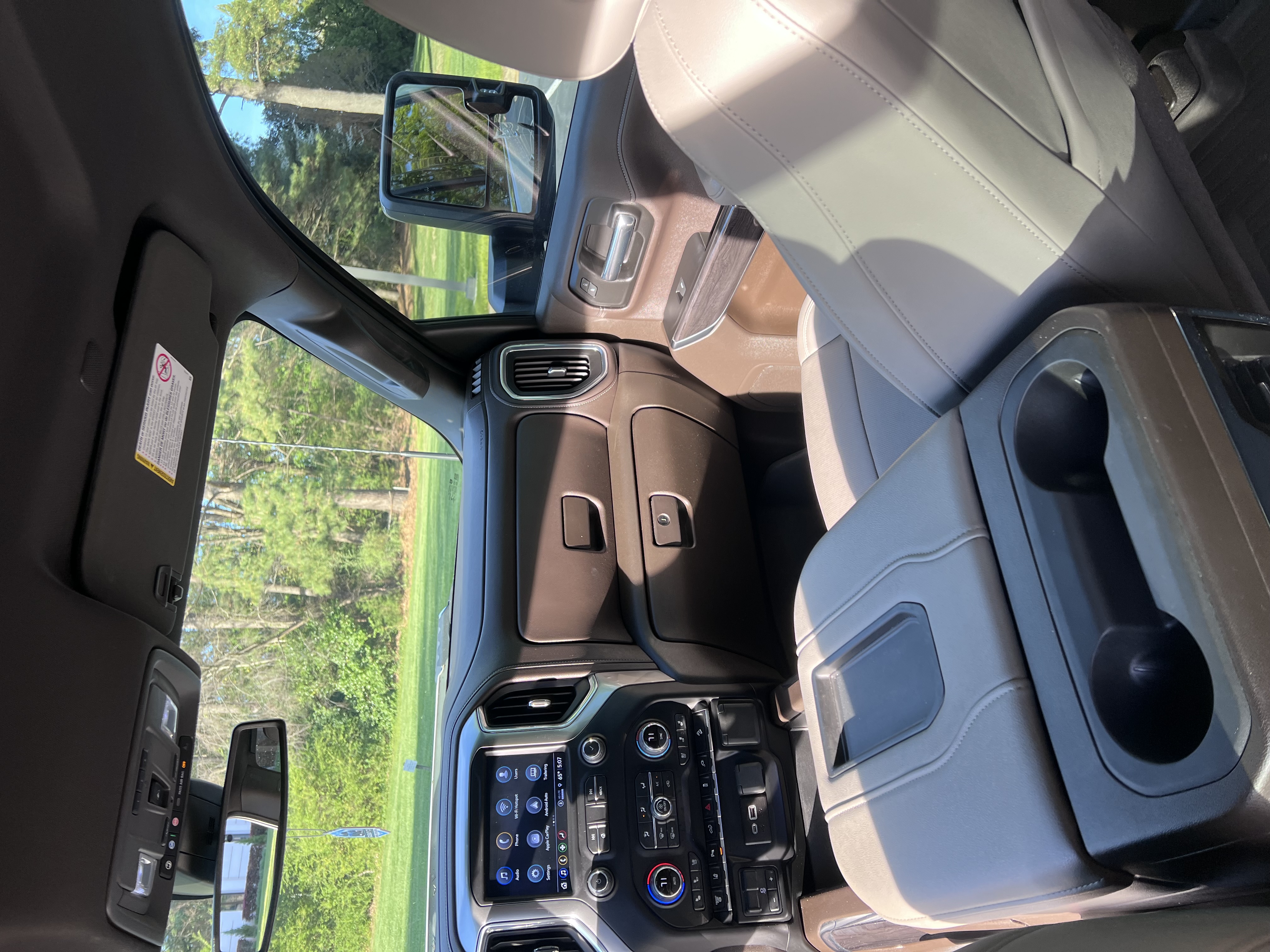 Used 2022 Chevrolet Silverado 2500 LTZ w/ LTZ Plus Package AWD/4WD image 8