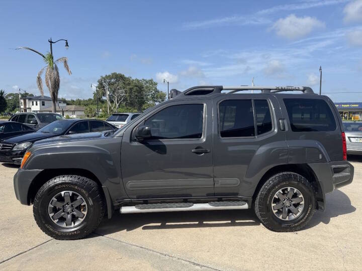 Used 2015 Nissan Xterra PRO-4X w/ Pro-4x Leather Package AWD/4WD image 2