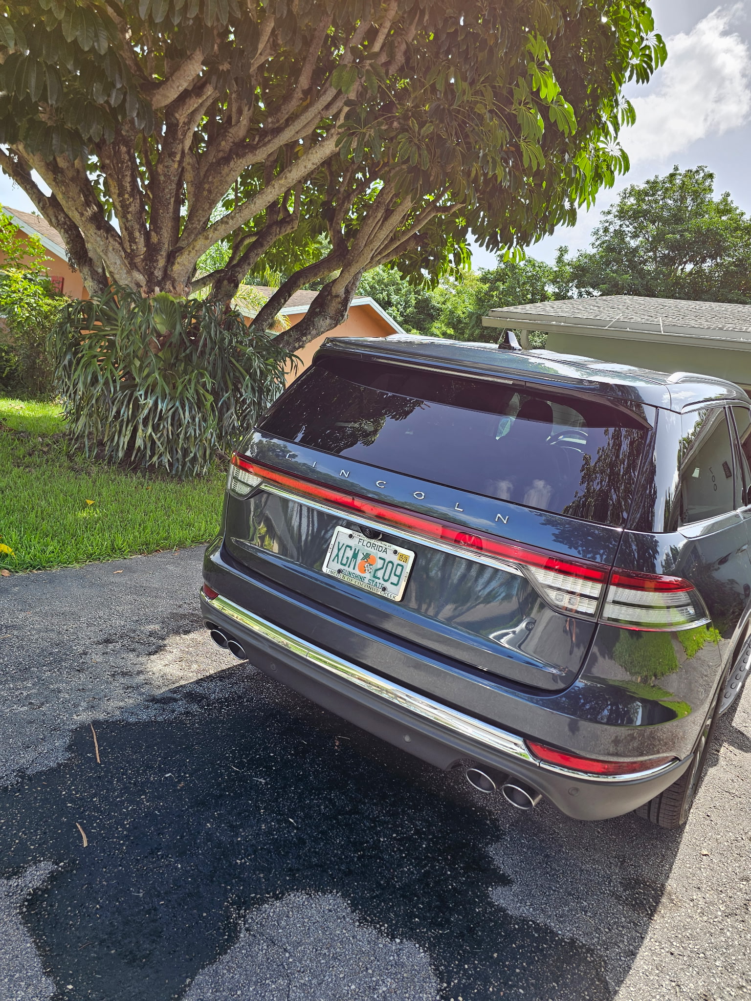 Used 2023 Lincoln Aviator Reserve w/ Equipment Group 201A RWD image 5