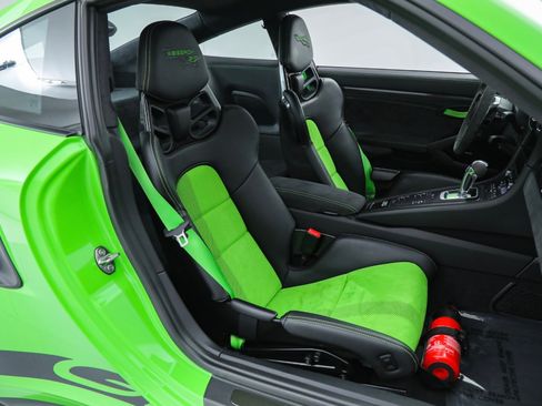 Used 2019 Porsche 911 GT3 RS image 14