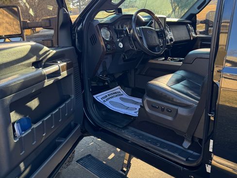 Used 2015 Ford F250 Platinum image 13