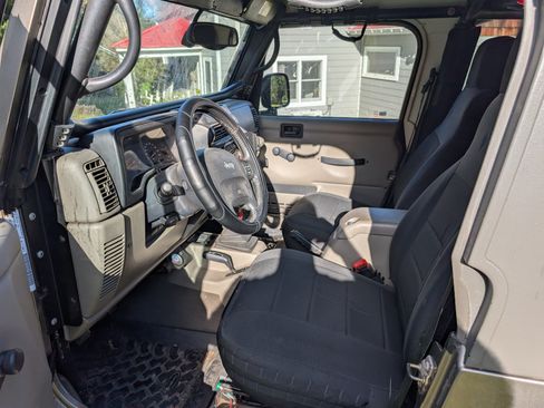 Used 2004 Jeep Wrangler Rubicon w/ Dual Top Group image 6