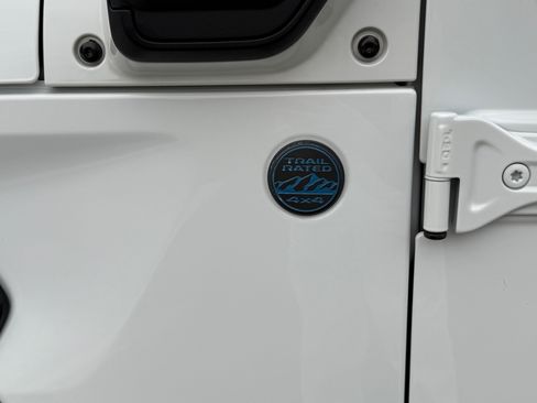 Used 2023 Jeep Wrangler Unlimited Sahara image 22