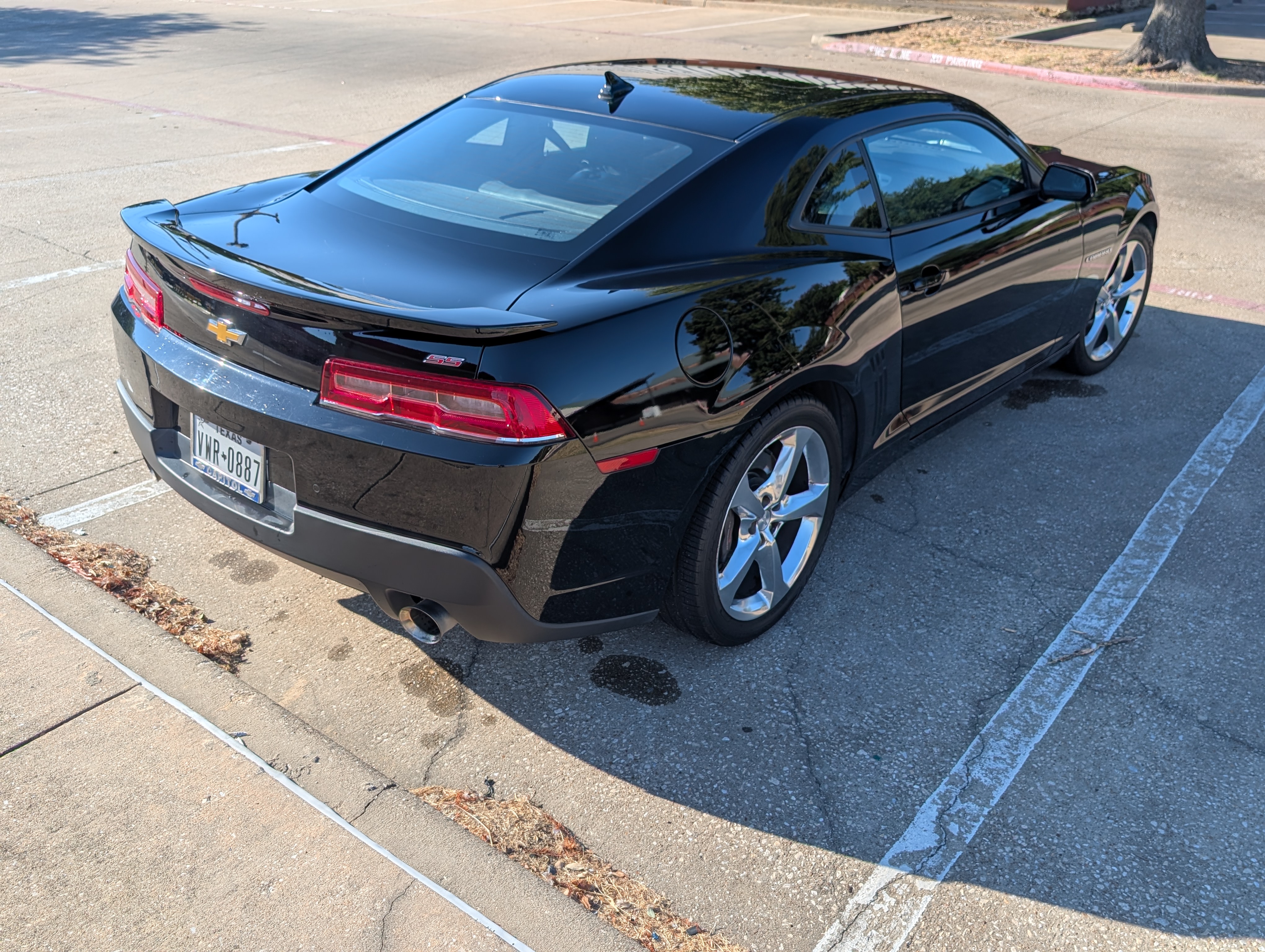 Used 2014 Chevrolet Camaro SS w/ RS Package RWD image 5