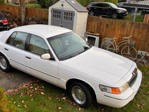 Used 2000 Mercury Grand Marquis LS image 1