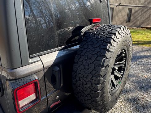 Used 2019 Jeep Wrangler Unlimited Sport S AWD/4WD image 5