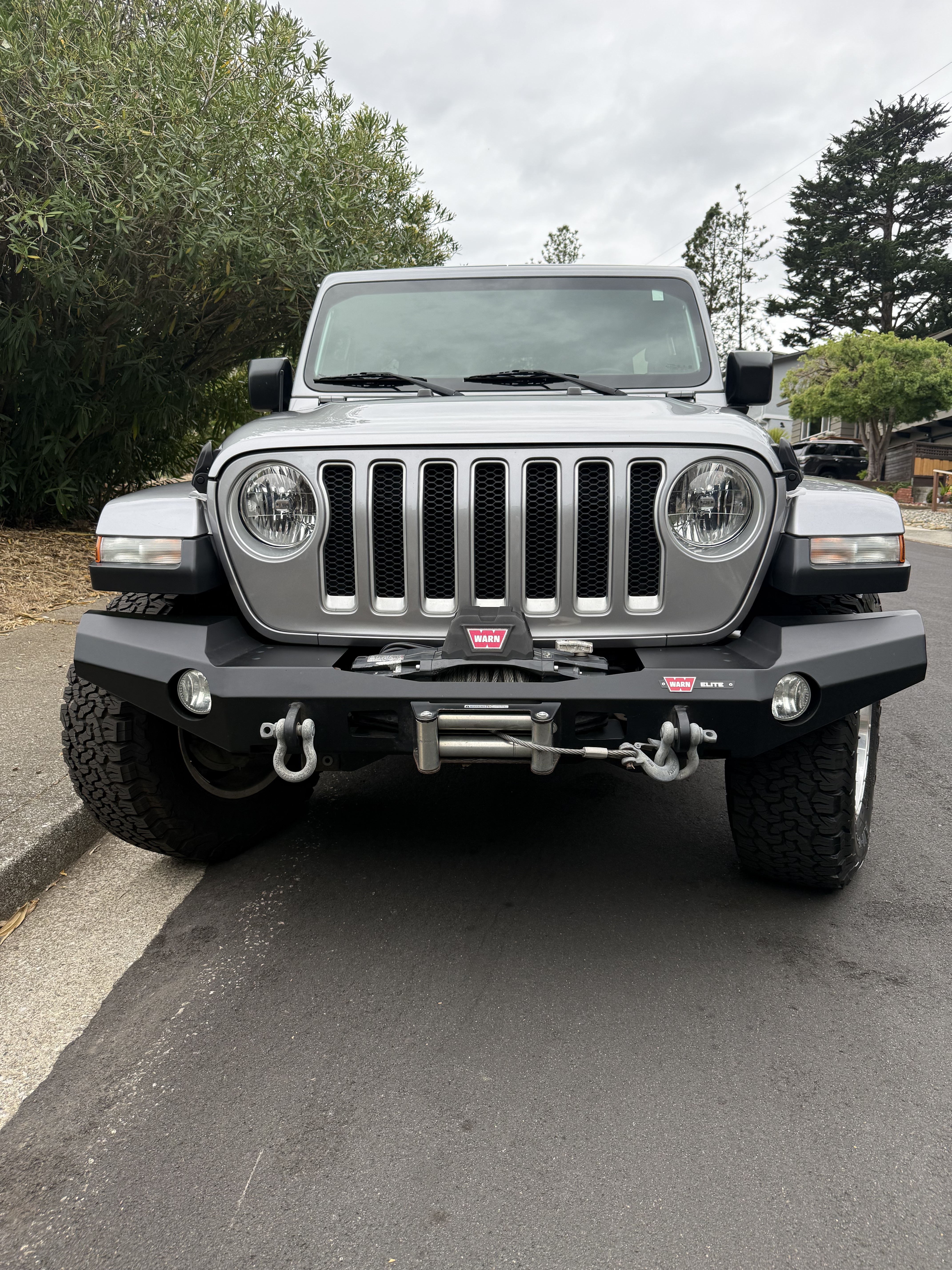Used 2019 Jeep Wrangler Unlimited Sahara AWD/4WD image 4