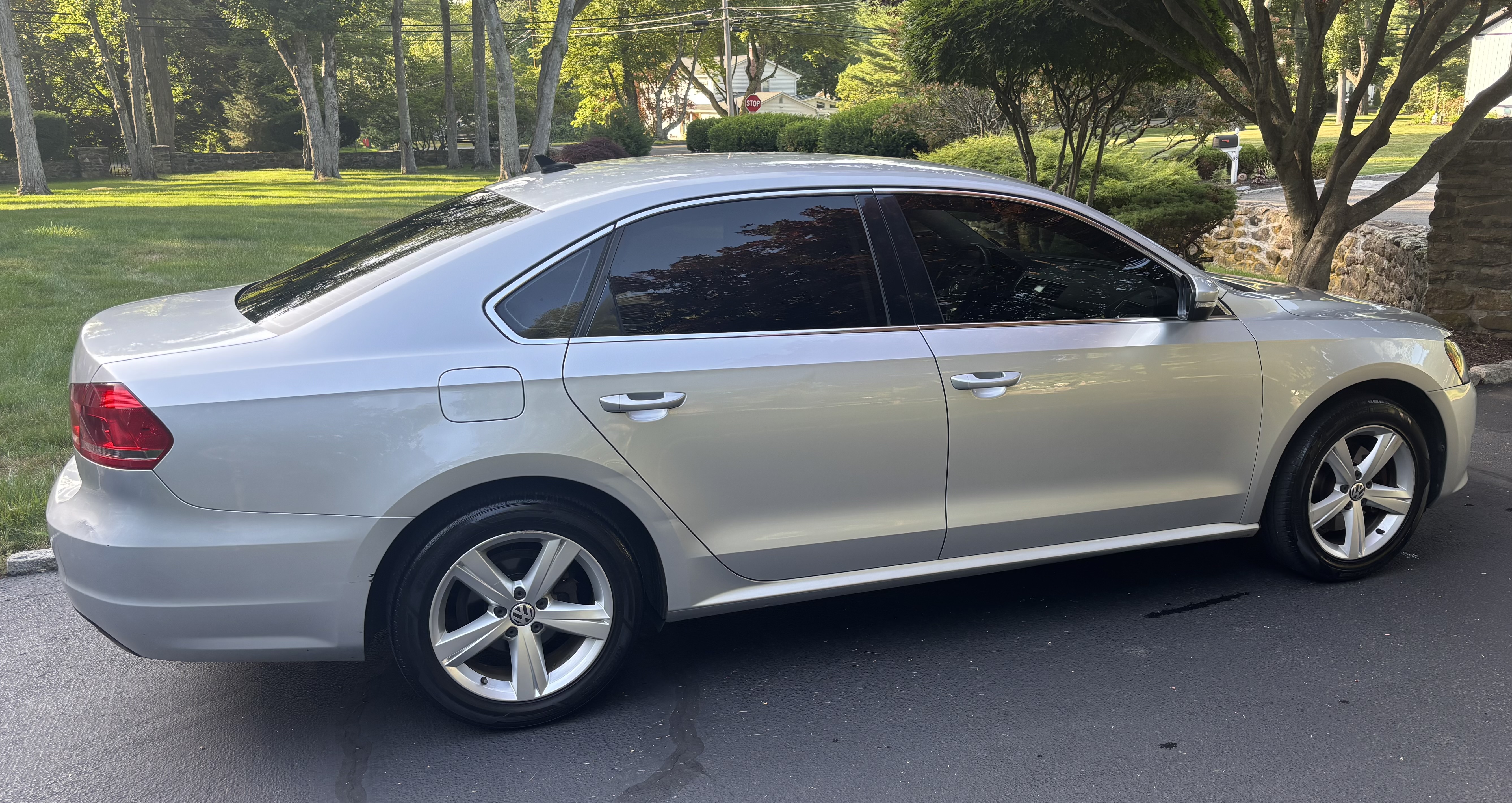 Used 2014 Volkswagen Passat 1.8T SE FWD image 4