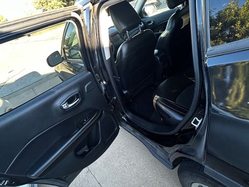 Used 2021 Jeep Compass Latitude w/ Sun and Sound Group image 9