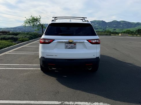 Used 2019 Chevrolet Traverse LT w/ LT Premium Package image 5