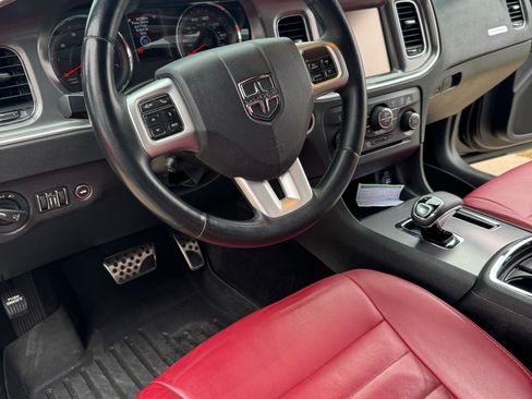 Used 2014 Dodge Charger SXT Plus image 9