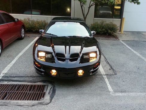 Used 2000 Pontiac Firebird Formula RWD image 6