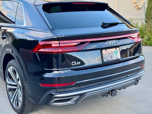 Used 2020 Audi Q8 Prestige w/ Prestige Package image 5