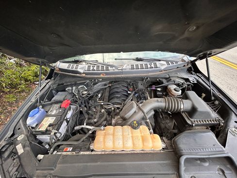 Used 2018 Ford F150 XLT w/ Equipment Group 302A Luxury image 2