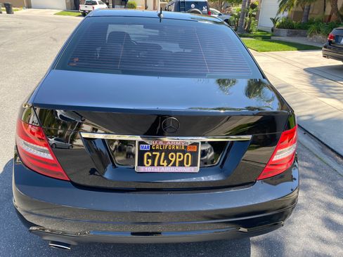 Used 2014 Mercedes-Benz C 250 Sedan image 9