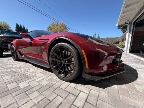 Used 2018 Chevrolet Corvette Grand Sport RWD image 16