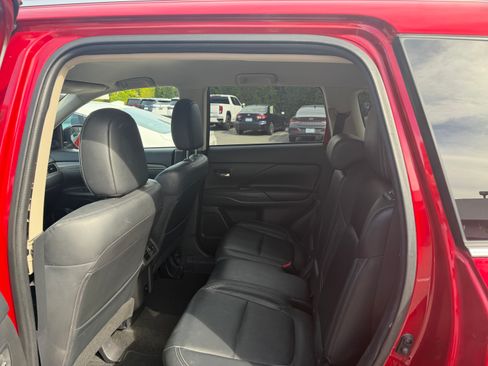 Used 2020 Mitsubishi Outlander SEL image 9