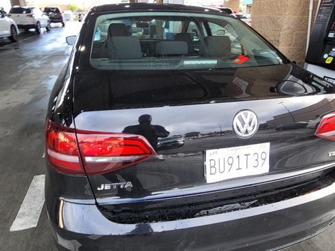 Used 2016 Volkswagen Jetta S image 17