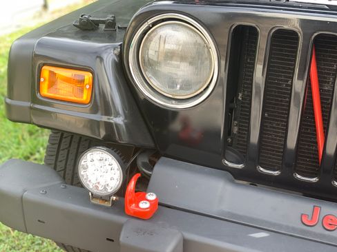 Used 1999 Jeep Wrangler Sahara AWD/4WD image 6
