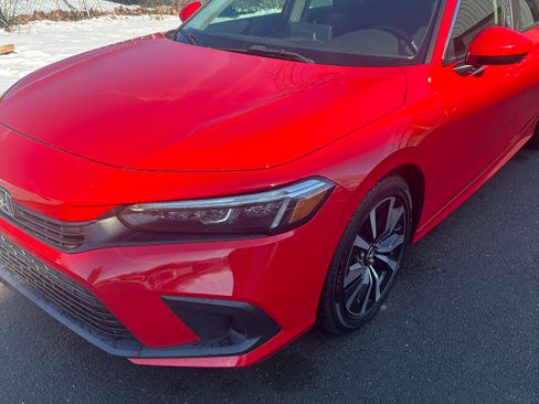 Used 2022 Honda Civic EX image 5